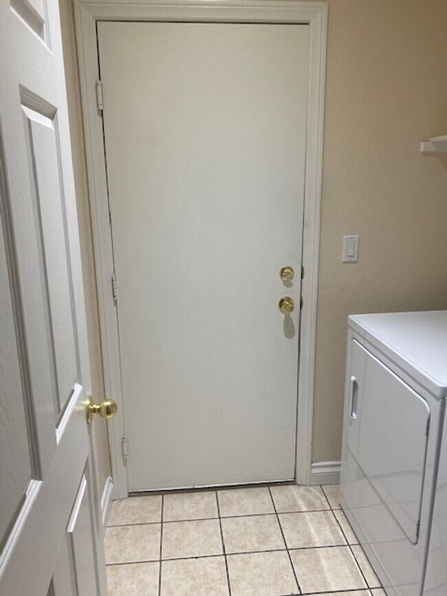 Building Photo - 8237 Apple Spice St