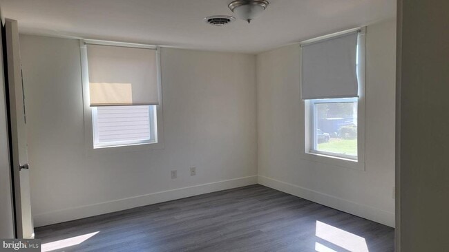 Building Photo - 133 Alice Ann St
