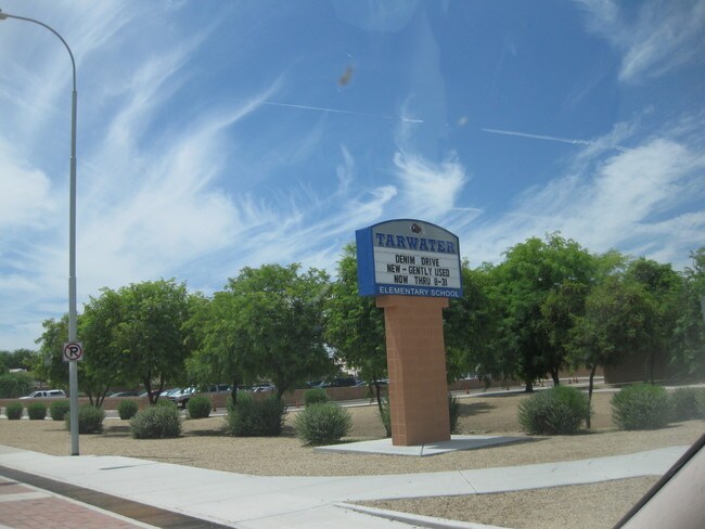 Building Photo - 1421 W Pelican Ct