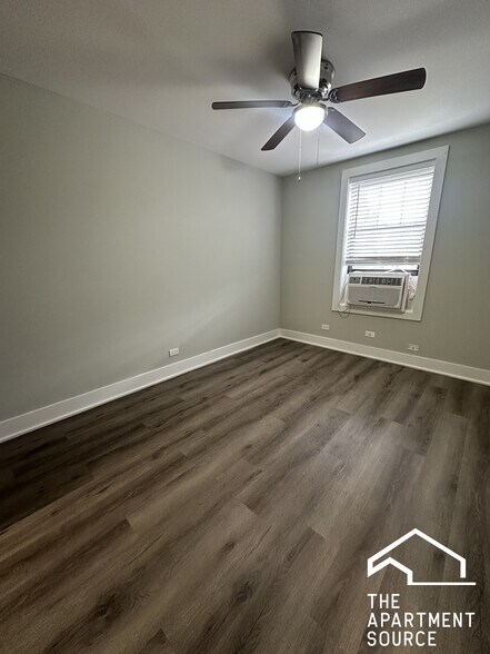 Building Photo - 725 Saint Johns Ave