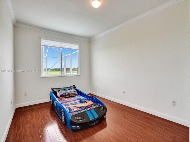 Building Photo - 6662 SW 166th Ct
