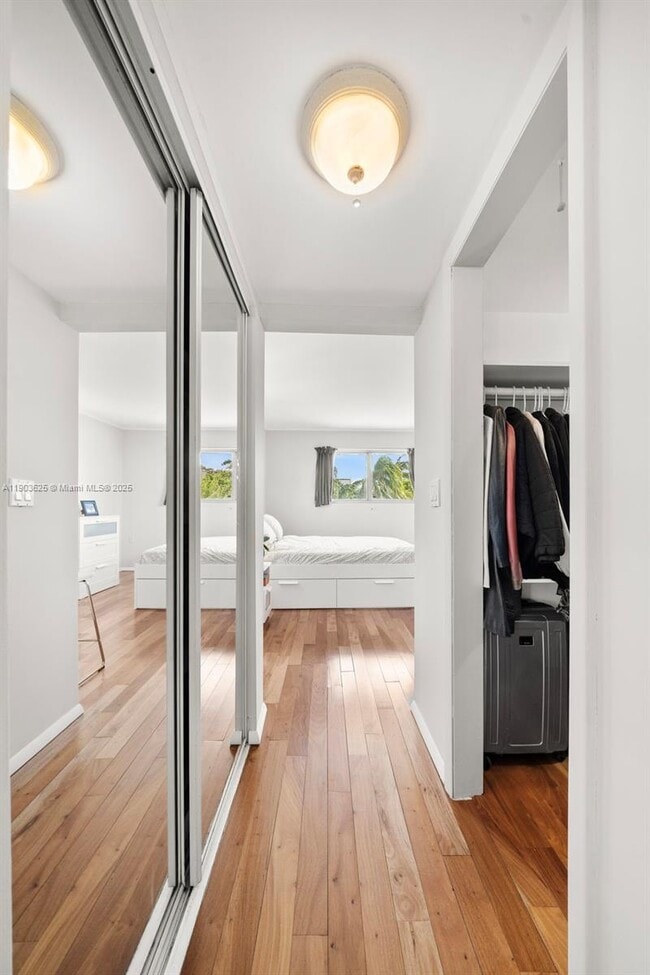 Building Photo - 1674 Bay Rd