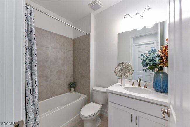 Building Photo - 43878 Blue Heron Ln