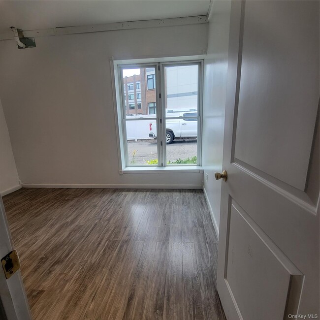 Building Photo - 11 Washington Ave