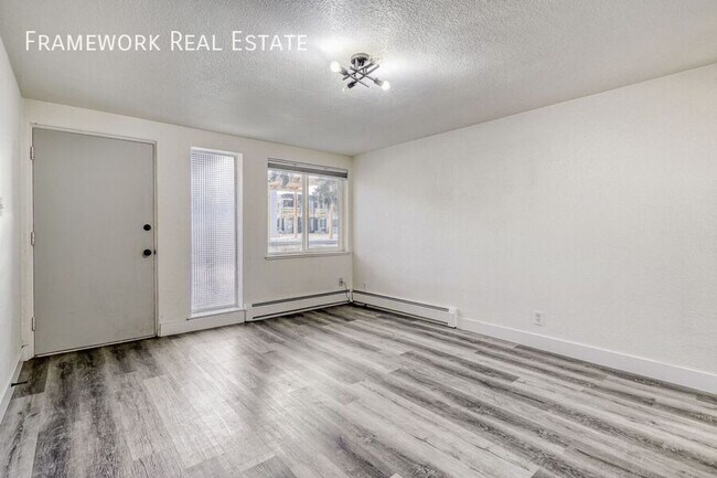 Building Photo - 1685 Reed St