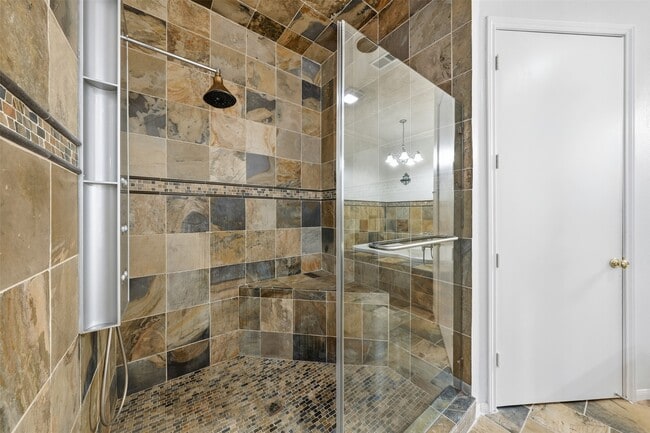 Building Photo - 4063 Breakwood Dr