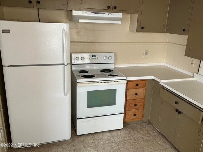 Building Photo - 5920 Springfield Blvd