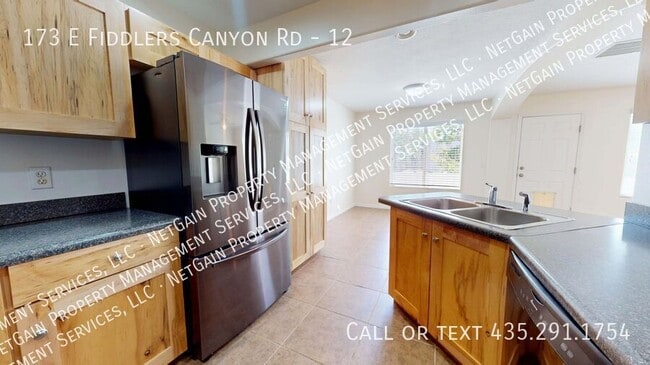 Building Photo - 173 E Fiddlers Canyon Rd