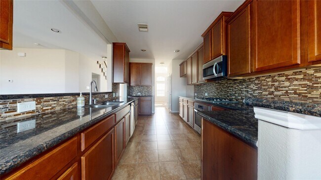 Building Photo - 20254 Fossil Valley Ln