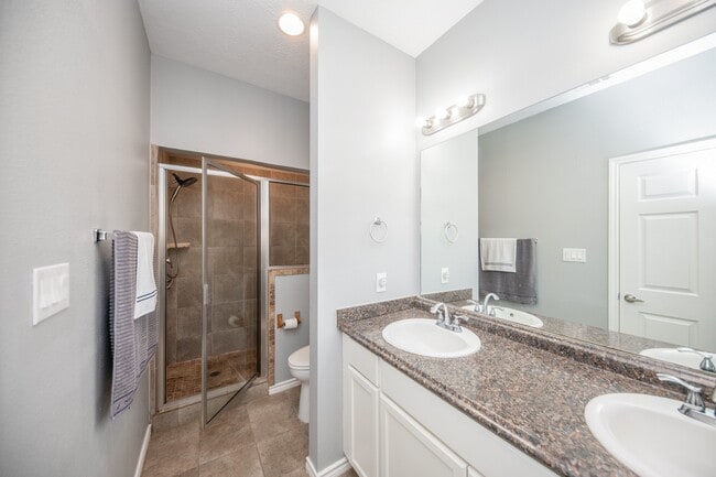 Building Photo - 8231 Chelsea Bend Ct