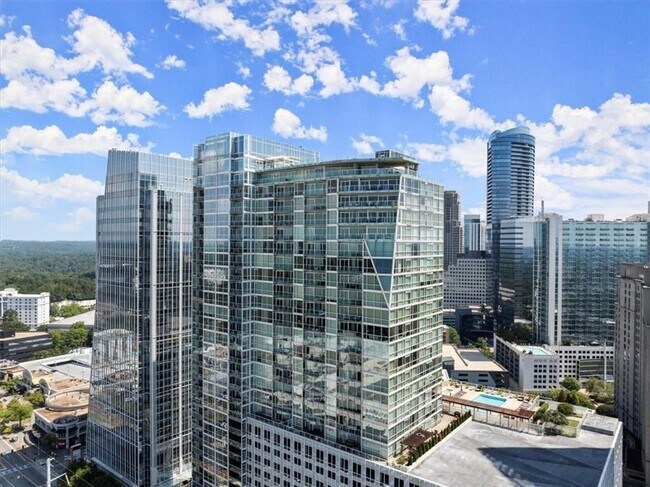 Building Photo - 10 Terminus Luxury 2 Bedroom Condo in Heart of Buckhead