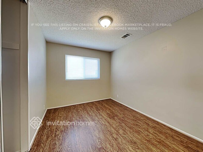 Building Photo - 604 Tule Goose Dr