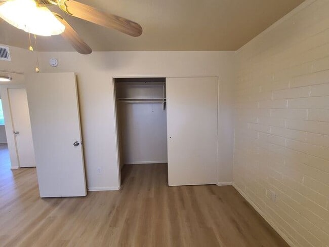 Building Photo - Charming two-bedroom, one-bathroom apartment