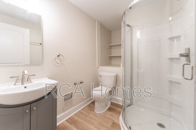 Building Photo - 1601 Villa Ave