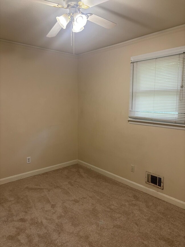 Building Photo - 2426 Peach Orchard Rd