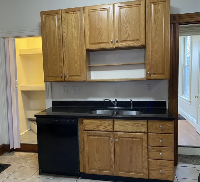 Building Photo - 8302 Curzon Ave