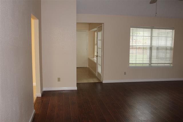 Building Photo - 4112 Howard Dr