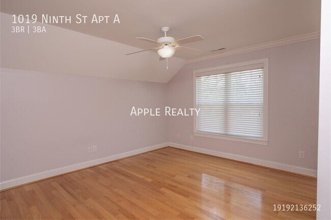 Building Photo - 1019-A Ninth St - Available Now!
