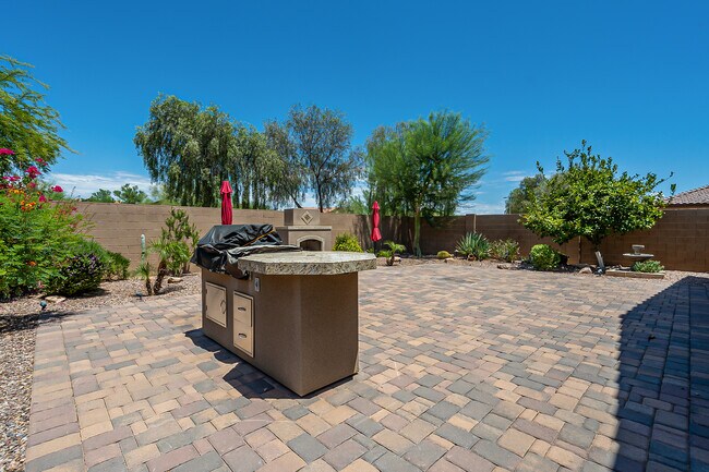 Building Photo - 28315 N Welton Pl