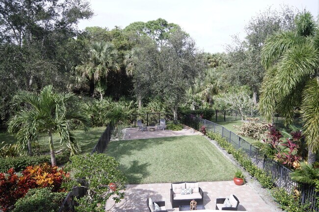 Building Photo - 5027 Dulce Ct
