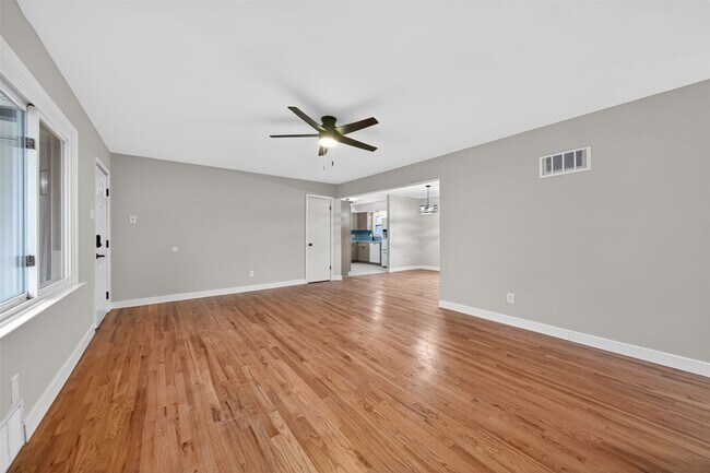 Building Photo - 67 Strecker Rd