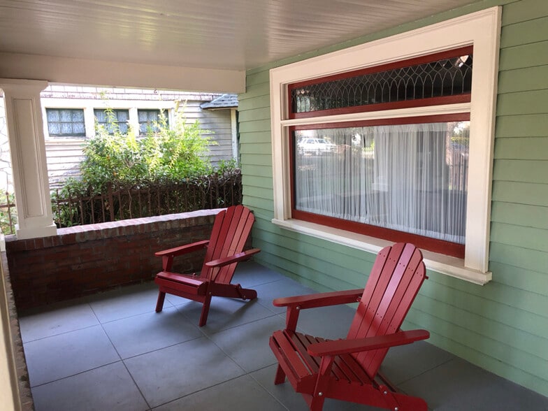 Building Photo - 2650 Van Buren Pl