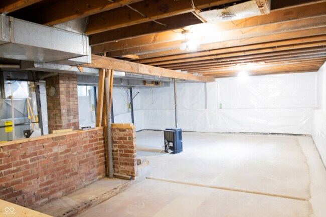 Building Photo - 1444 N Mill Creek Rd