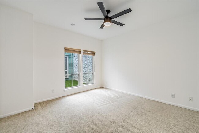 Building Photo - 415 Towne Park Trail