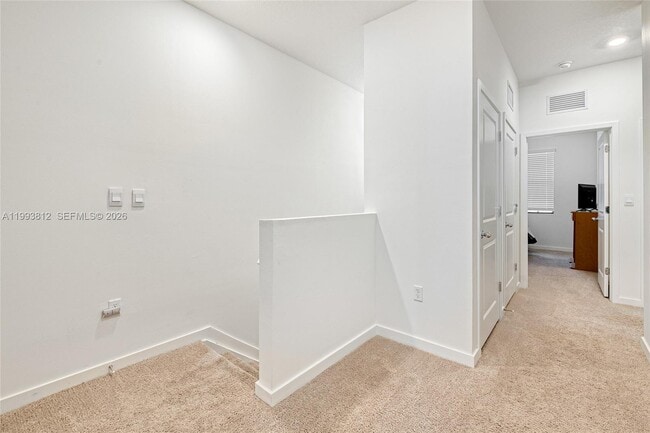 Building Photo - 834 SW 11th Ter