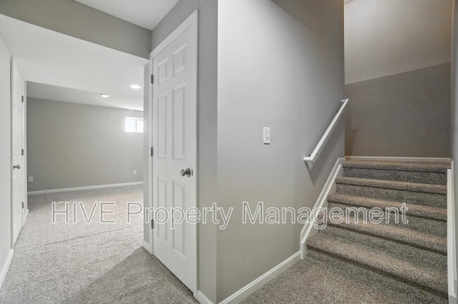 Building Photo - 6888 Lady Abigail Dr