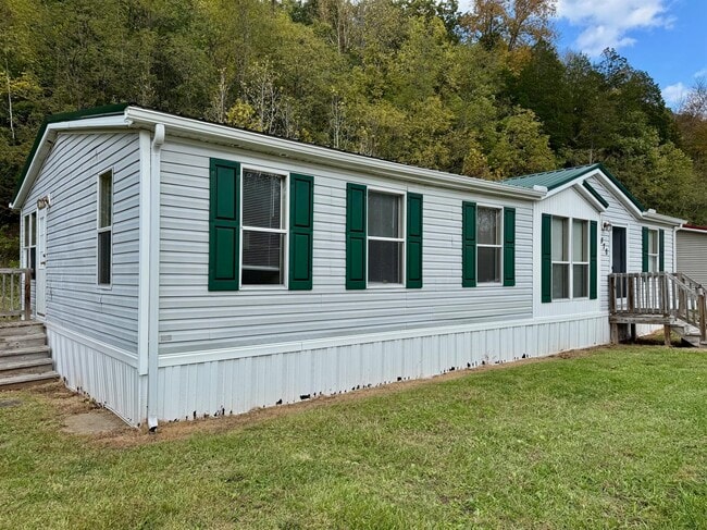 Building Photo - 244 Lucky Lane