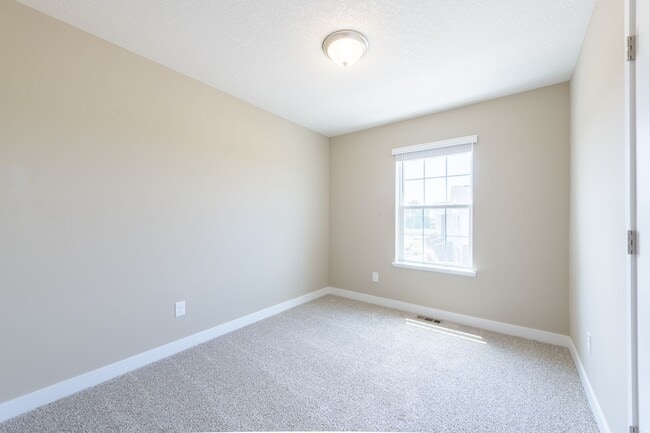 Building Photo - Brand new construction townhouse, upgrades...