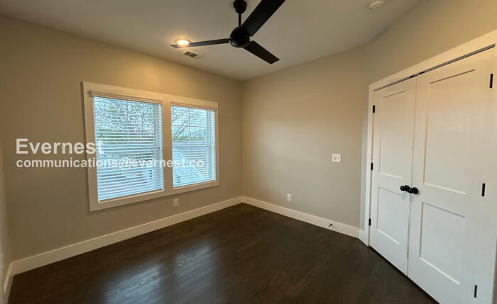 Building Photo - 1705 Cass St