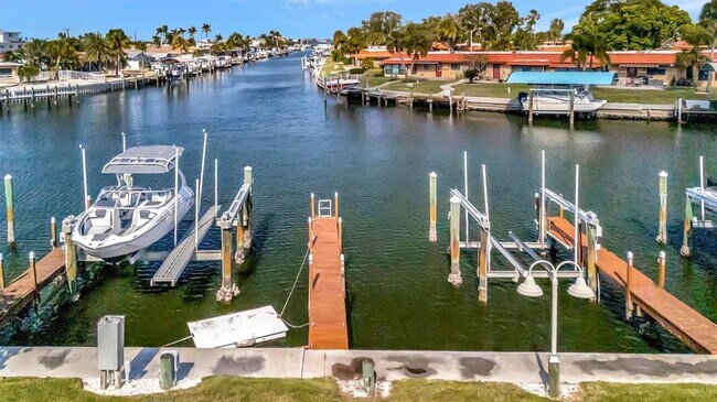 Building Photo - 9604 Cortez Rd W