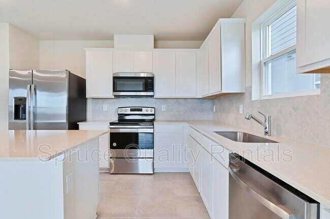 Building Photo - 7726 Syracuse Dr