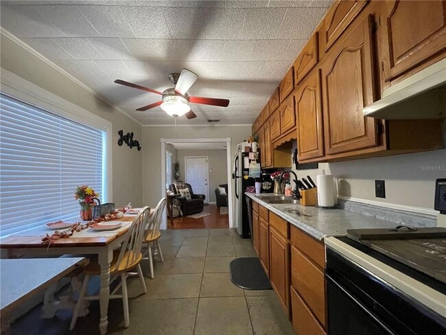 Building Photo - Adorable 2 bed/ 1 bath home in Seffner!!