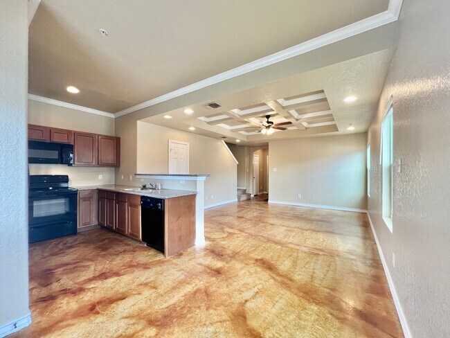 Building Photo - 14103 Veneto Dr
