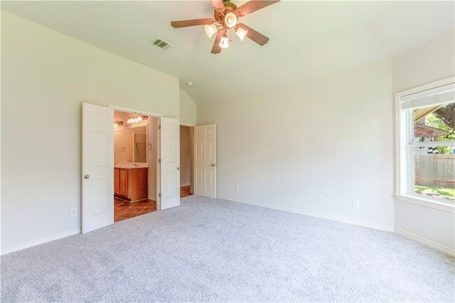 Building Photo - 2007 Tattler Dr