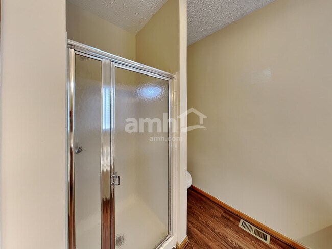 Building Photo - 8845 Amaranth Ct