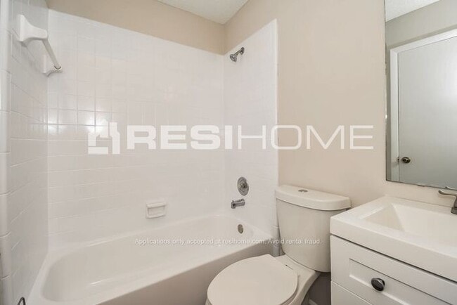 Building Photo - HOME FOR RENT!!