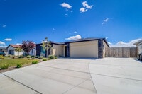 Building Photo - 15017 Maryvale Ave