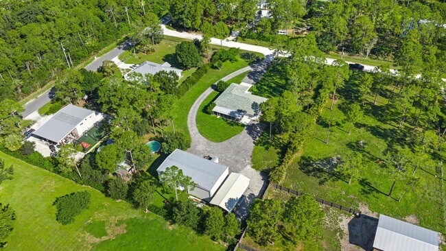 Building Photo - 12904 159th St N