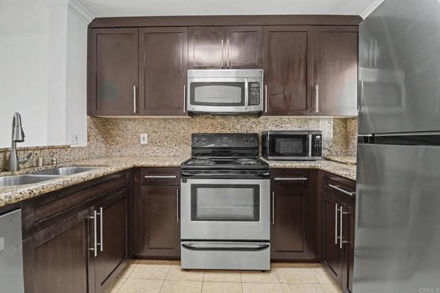 Building Photo - 7405 Charmant Dr