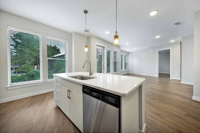 Building Photo - Exceptional Residences for Exceptional Lives!