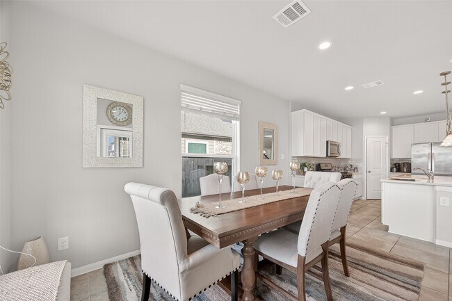Building Photo - 3723 Lake Varano Cir