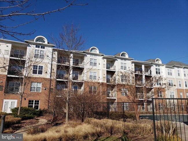 Building Photo - 3830 Lightfoot St