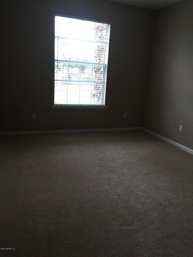 Building Photo - 7801 Point Meadows Dr