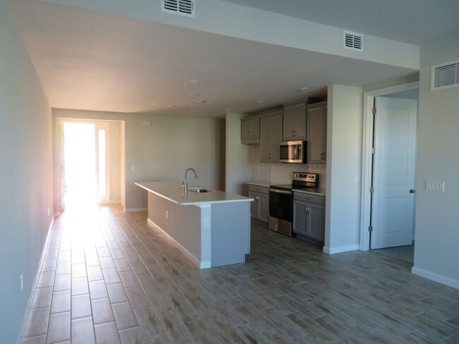 Building Photo - 4709 Arboretum Cir