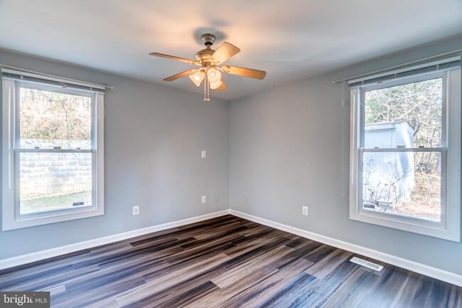 Building Photo - 12121 Catalina Dr