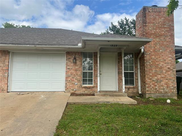 Building Photo - 1809 Park Pl